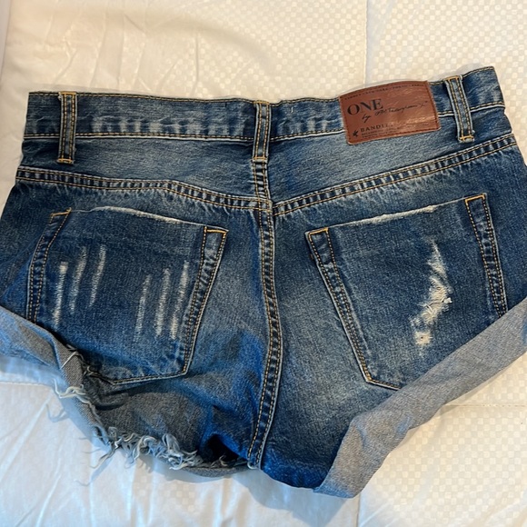 One teaspoon Jean shorts - Picture 2 of 2